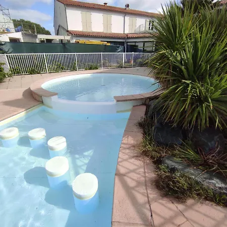 Avec Terrasse Et Parking 200m Et Commerces * La Couarde-sur-Mer